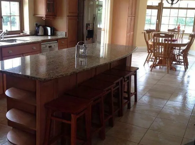 Villa Beautiful On Carrowmore